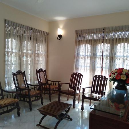 New Sanmi Resort Malabe Esterno foto