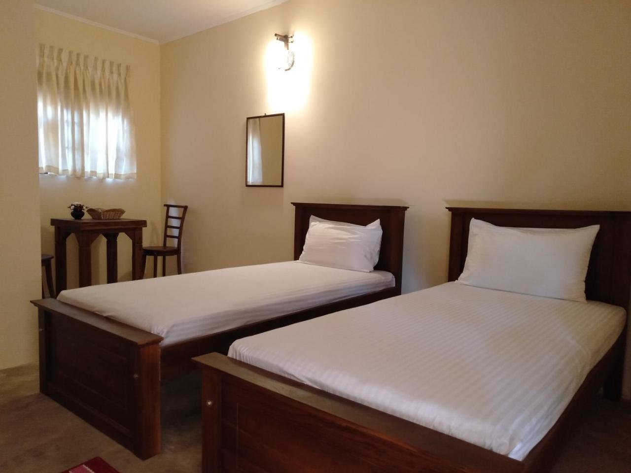 New Sanmi Resort Malabe Esterno foto