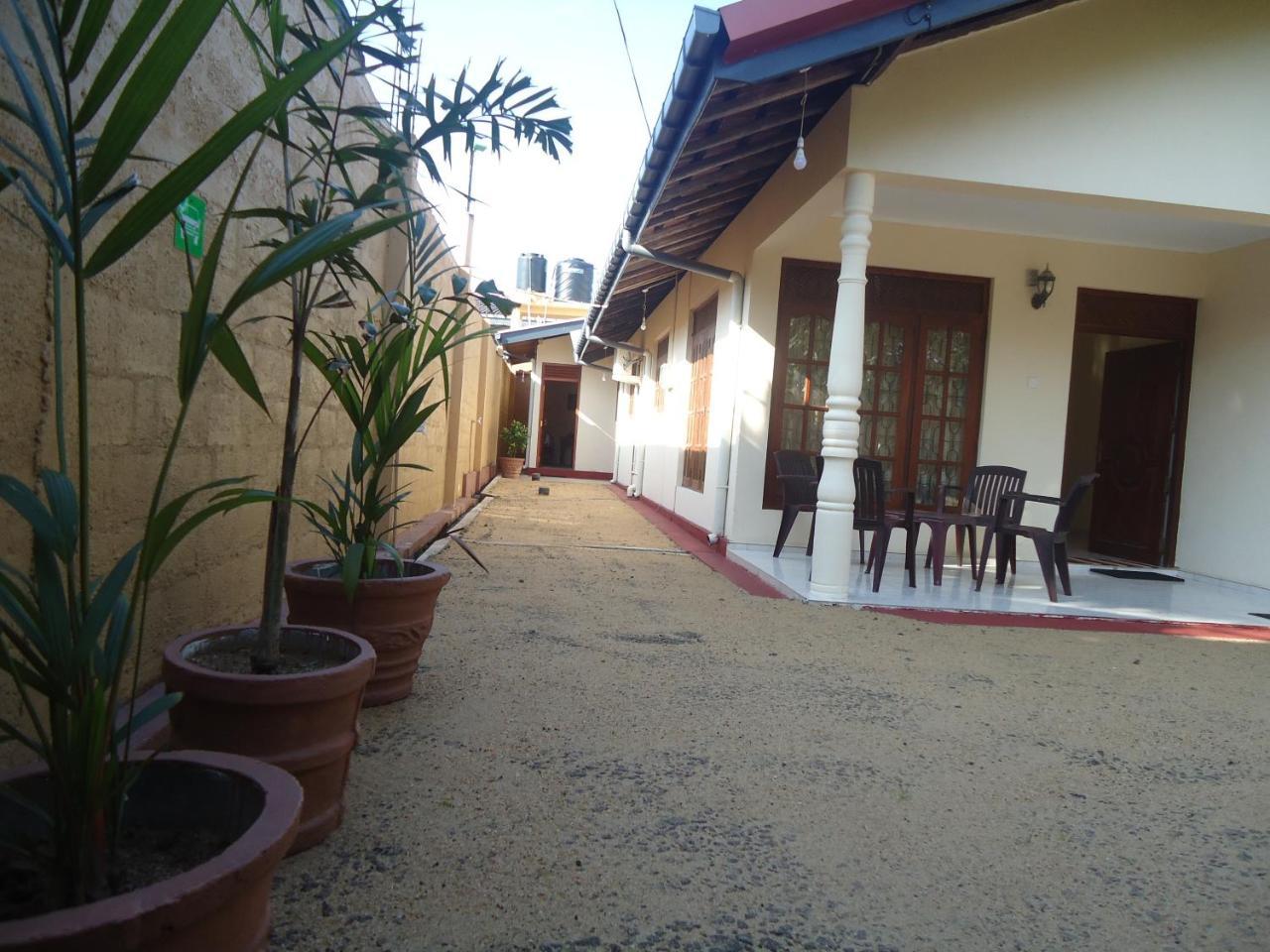 New Sanmi Resort Malabe Esterno foto
